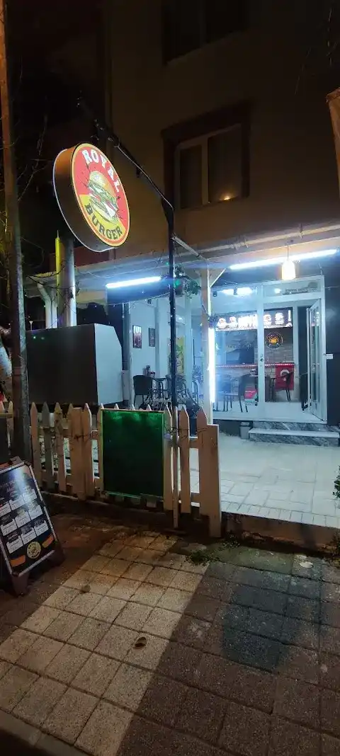 Royal burger house