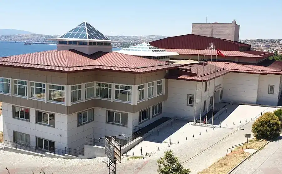 Tekirdağ Yahya Kemal Beyatlı Kültür Merkezi fotoğraf 2