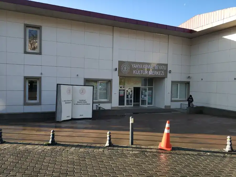 Tekirdağ Yahya Kemal Beyatlı Kültür Merkezi fotoğraf 3