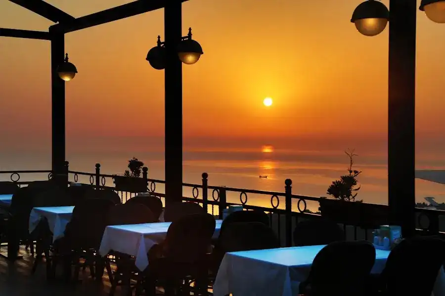 Akpınar Restaurant Akçaabat Köfte fotoğraf 3