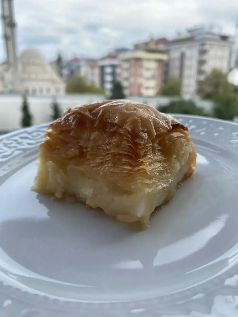 Nejla Hanımın Meşhur Laz Böreği fotoğraf 3