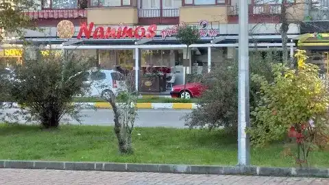 Naninos Pizza