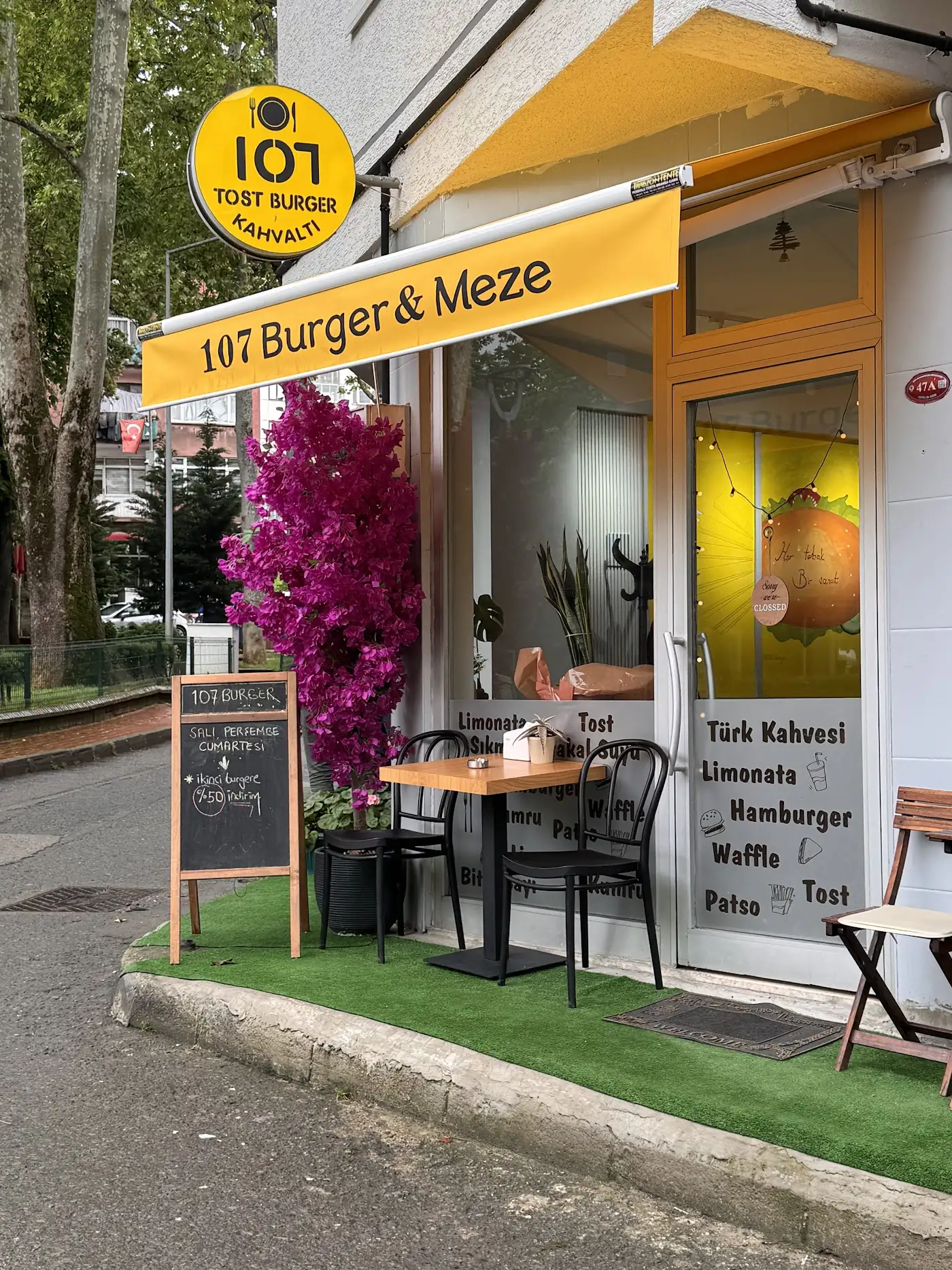 107 TOAST & BURGER
