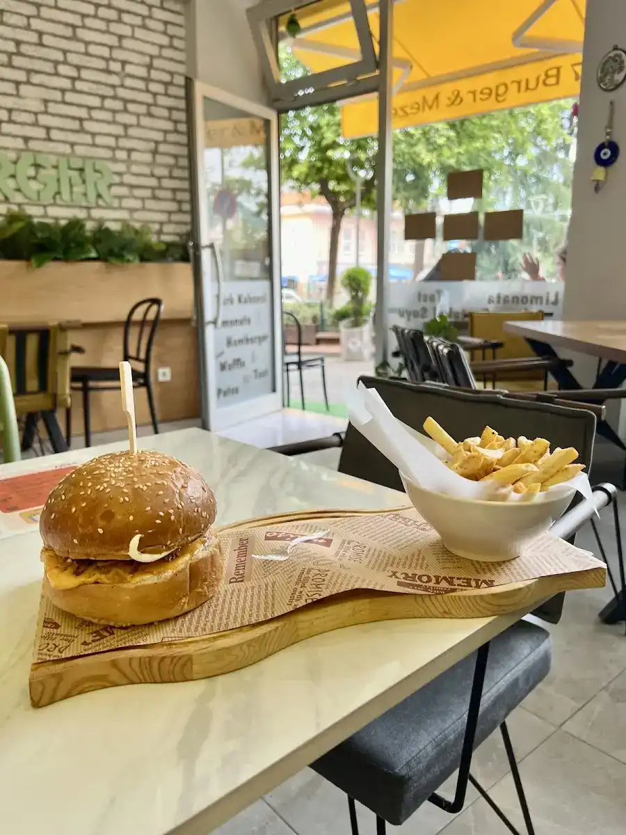 107 TOAST & BURGER fotoğraf 2