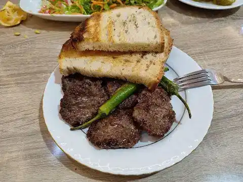 Huzur Köfte Salonu