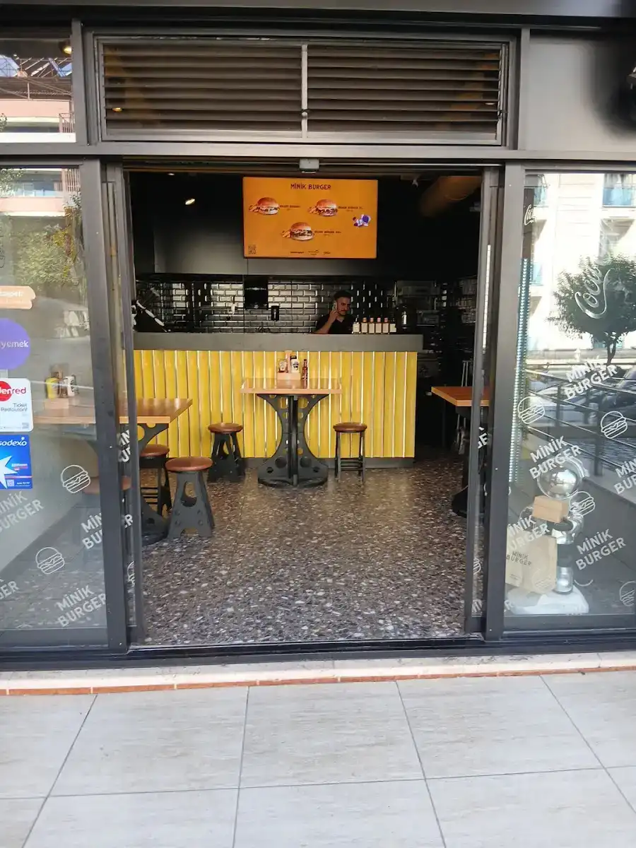 Minik Burger fotoğraf 2