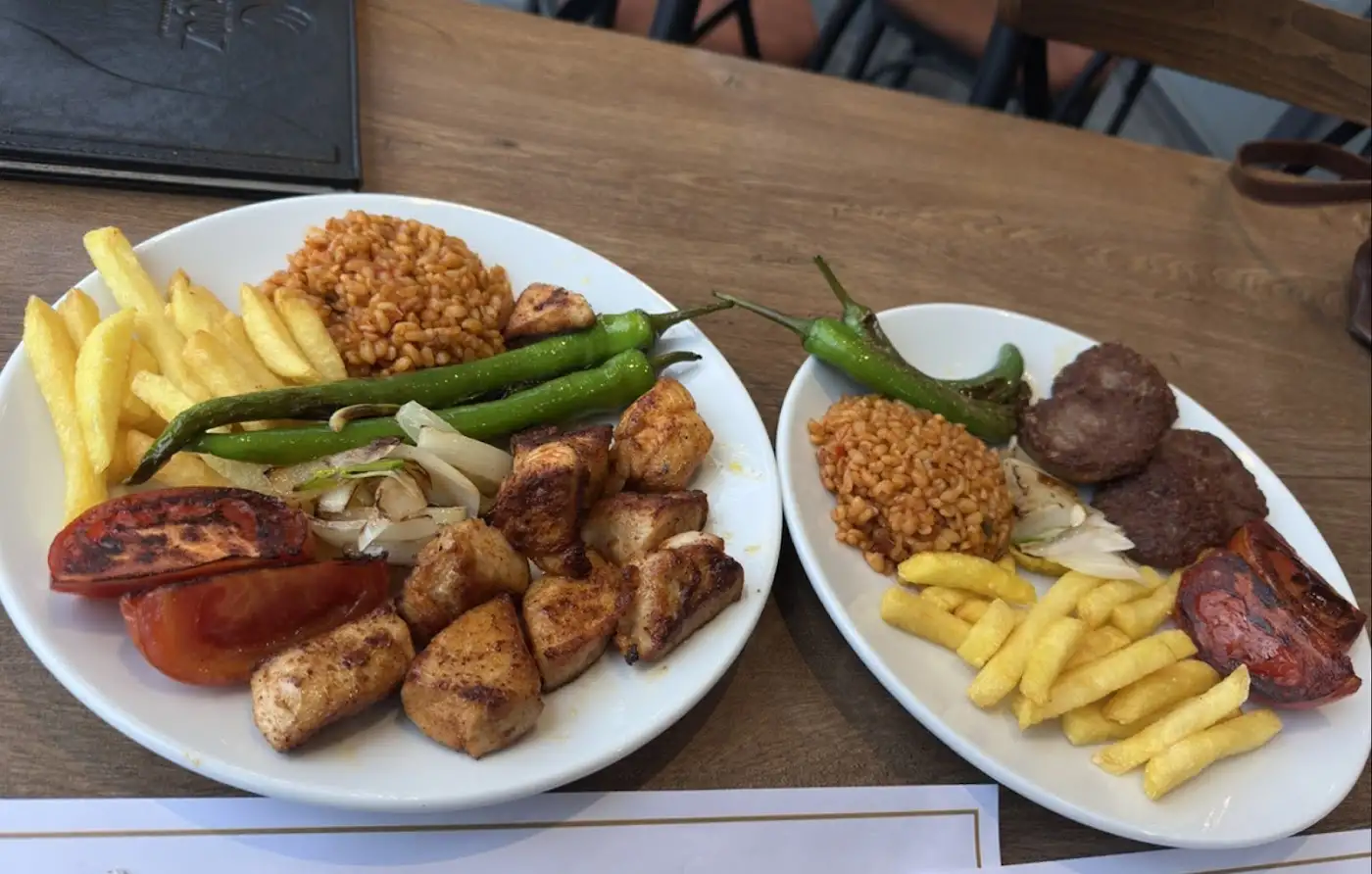 Akyüz Cafe Restaurant fotoğraf 3