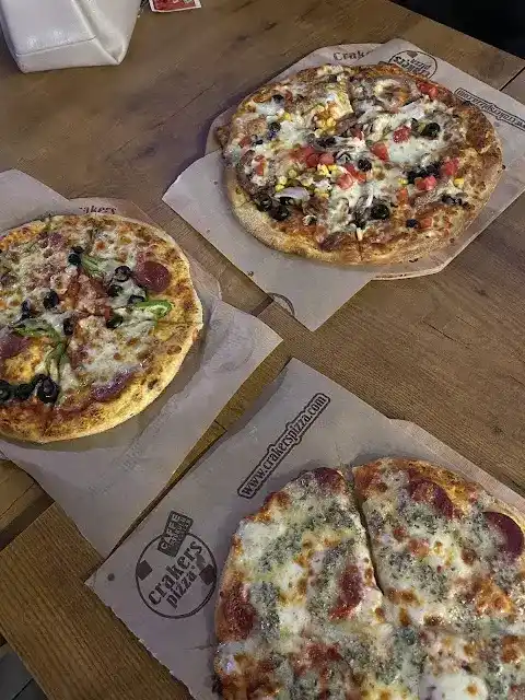 Crakers Pizza Kalkınma fotoğraf 3