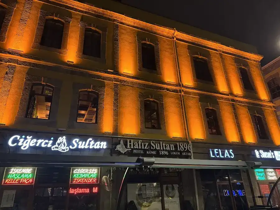 PETRO Restaurant Bar