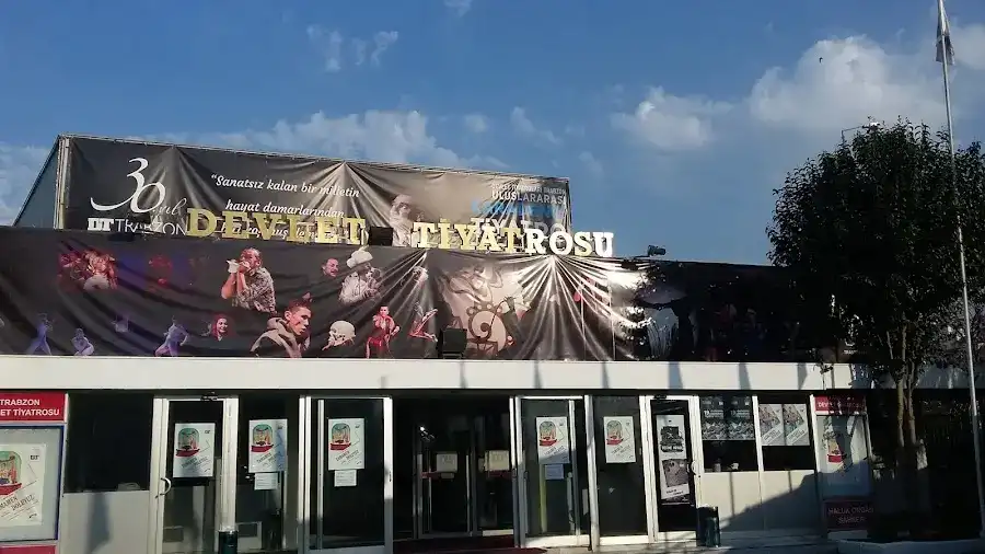 Devlet Tiyatrosu Haluk Ongan Sahnesi fotoğraf 3