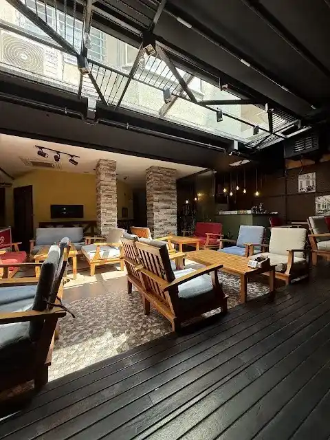 Mr.Gugar Cafe&Bistro&Hookah