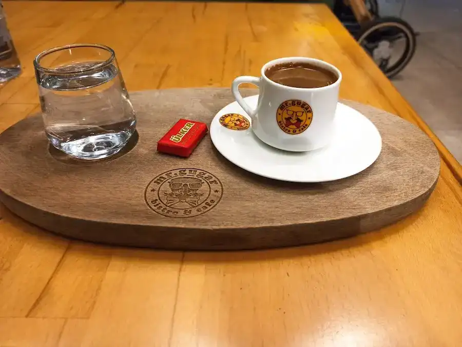 Mr.Gugar Cafe&Bistro&Hookah fotoğraf 3