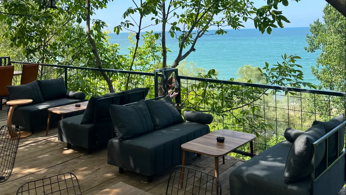 Ceviz Altı cafe