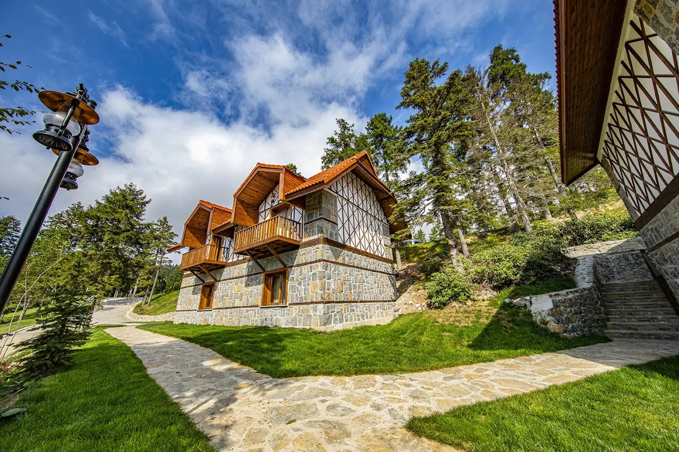 FOLEYA MOUNTAIN RESORT