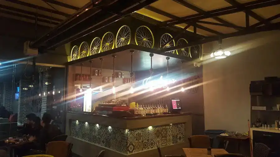Gardenya Cafe & Cake & Food