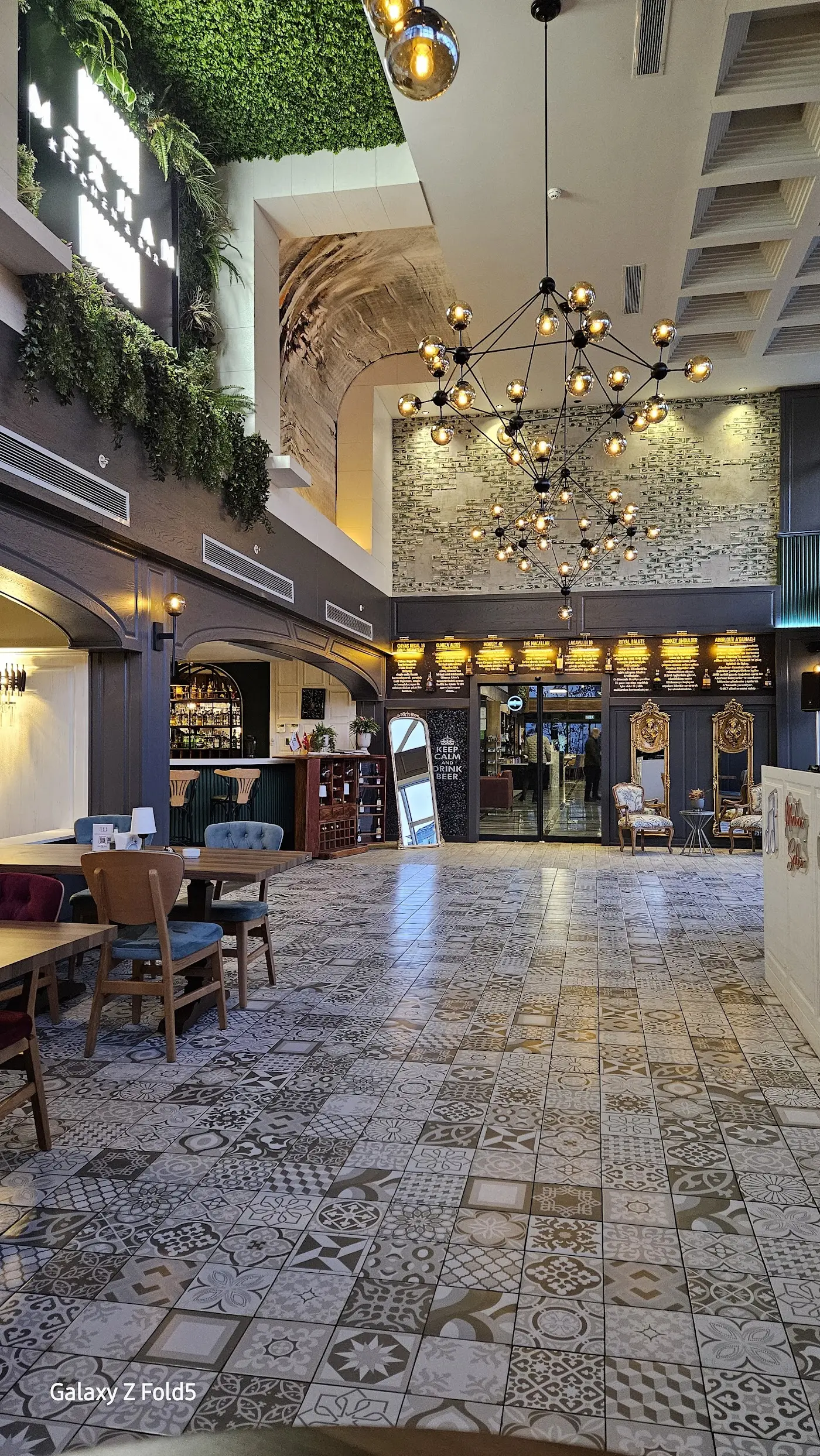 Merhan Kitchen & Bar