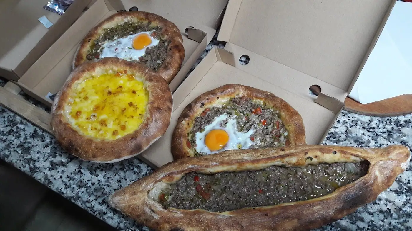 Öz Yemeli Pide fotoğraf 3