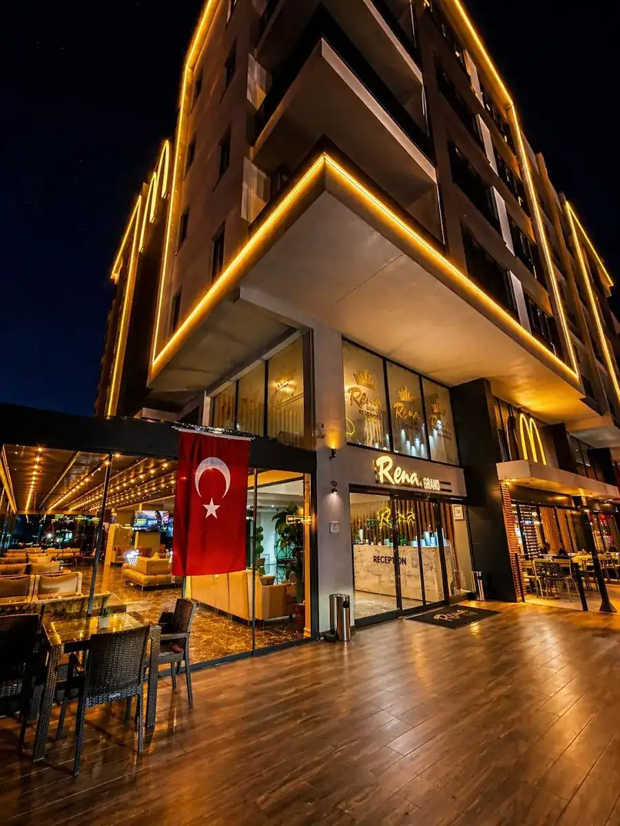 RENA GRAND RESİDENCE & SUİT